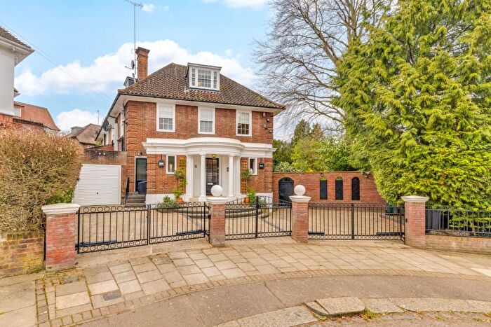 8 Bedroom Detached House For Sale In West Heath Close, Hampstead, NW3