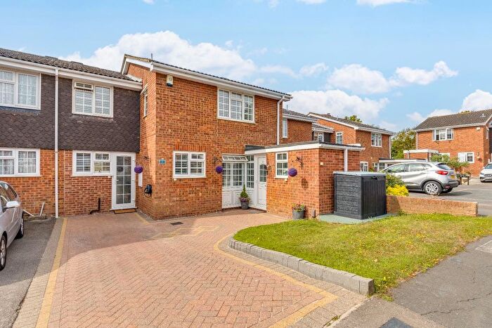 4 Bedroom Semi-Detached House For Sale In Springwood, West Cheshunt, EN7