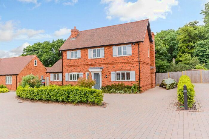 4 Bedroom Detached House To Rent In Home Farm, Honey Lane, Hurley, Maidenhead, SL6