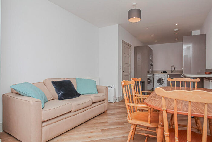 1 Bedroom Flat For Sale In Clifton Close, Bicester, OX26