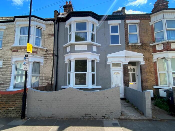 4 Bedroom Terraced House To Rent In Newlyn Road, Tottenham, London, N17