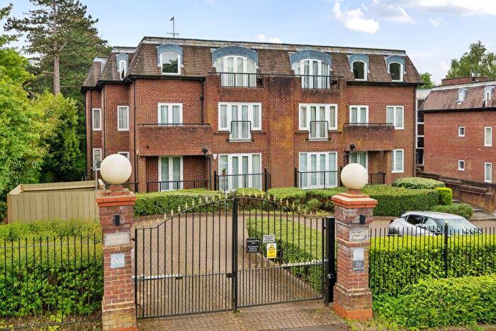 2 Bedroom Flat To Rent In Eastbury Avenue Northwood, HA6