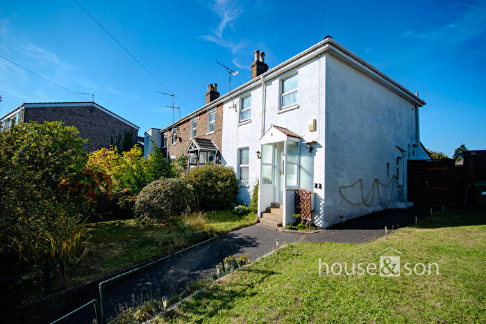 2 Bedroom End Of Terrace House For Sale In James Road, Poole, BH12