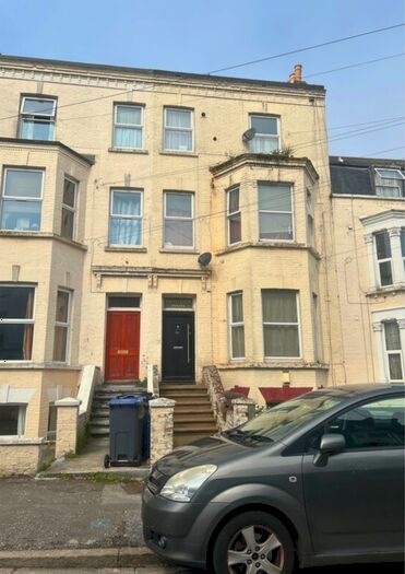 2 Bedroom Flat To Rent In Godwin Road, Cliftonville, CT9