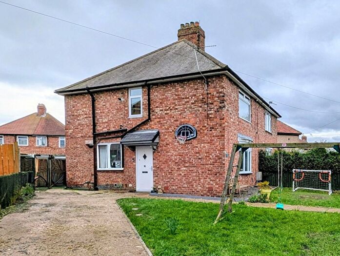 3 Bedroom Semi Detached House For Sale In Palm Avenue, South Shields, NE34