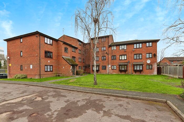 2 Bedroom Flat For Sale In Curzon Drive, Grays, Essex, RM17