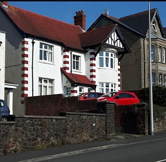 3 Bedroom Detached House For Sale In Old Road, Llanelli, SA15