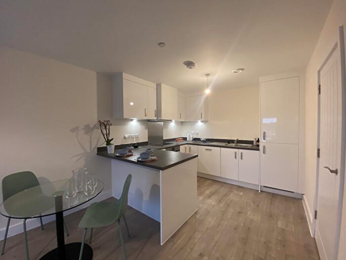 2 Bedroom Flat To Rent In Station Road, Corby, NN17