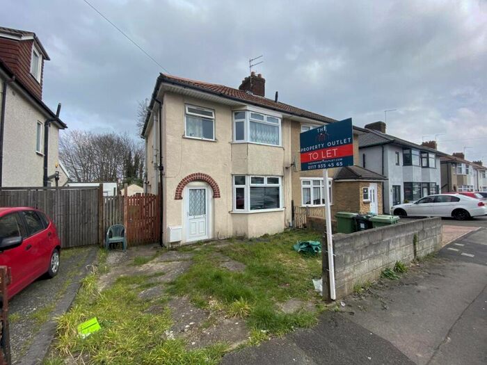 2 Bedroom Flat To Rent In Wades Road, Filton, Bristol, BS34