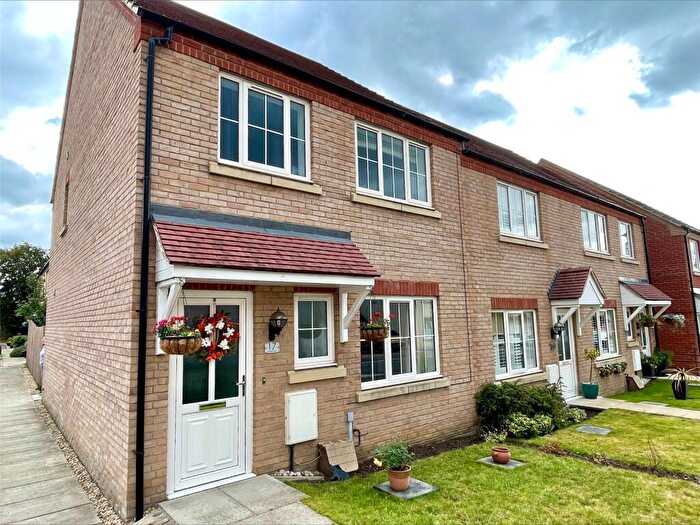 3 Bedroom End Of Terrace House For Sale In Hadrian Way, Caistor, Lincolnshire, LN7