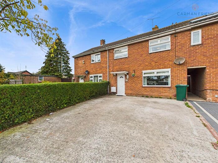 3 Bedroom Terraced House For Sale In Queens Crescent, Upton, CH2