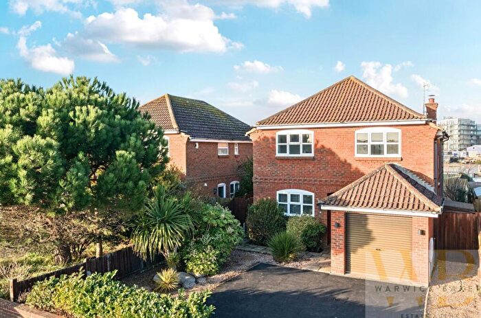 4 Bedroom Detached House For Sale In Riverside, Shoreham-By-Sea, BN43