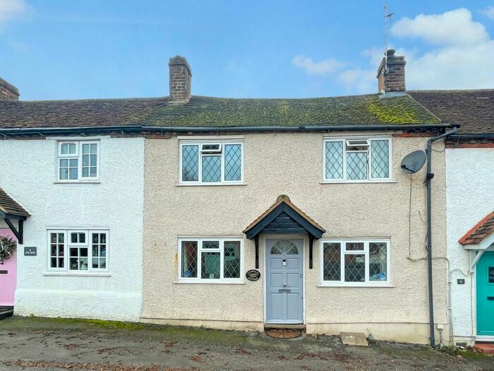 3 Bedroom Terraced House To Rent In The Hill, Winchmore Hill, Amersham, HP7