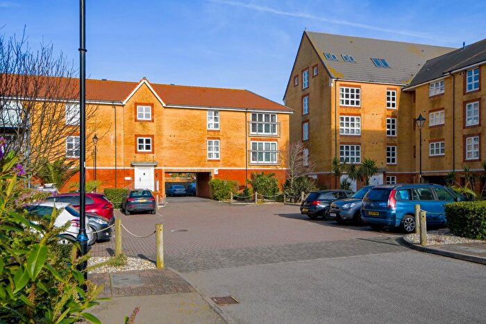 2 Bedroom Flat For Sale In Caroline Way, Eastbourne, East Sussex, BN23