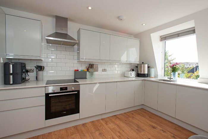 2 Bedroom Flat For Sale In Elmcroft Road, Orpington, BR6