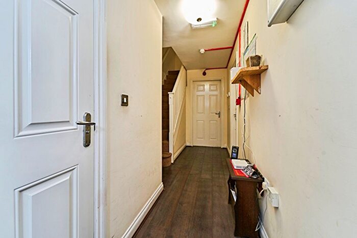 5 Bedroom Town House For Sale In Hospital Street, Walsall, WS2