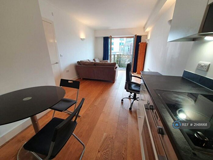 2 Bedroom Flat To Rent In Stroudley Road, Brighton, BN1