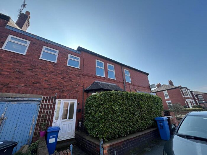 1 Bedroom House To Rent In Wellington Grove, Shaw Heath, Stockport, SK2