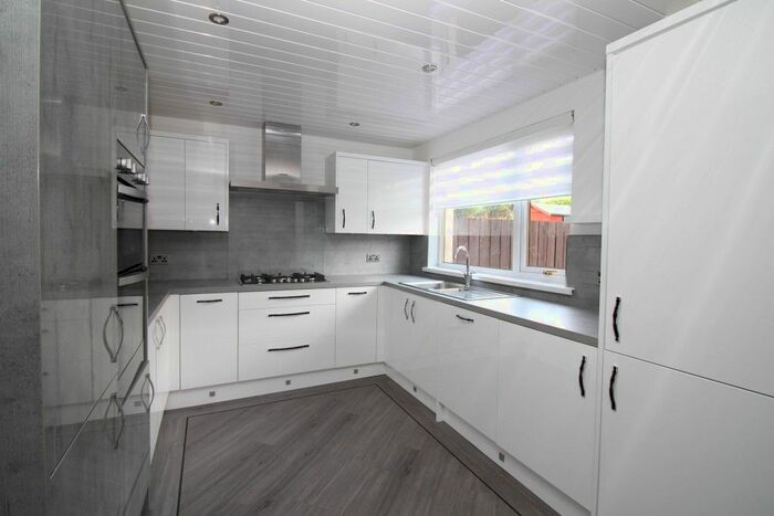 3 Bedroom Terraced House To Rent In Villabank, Denny, FK6