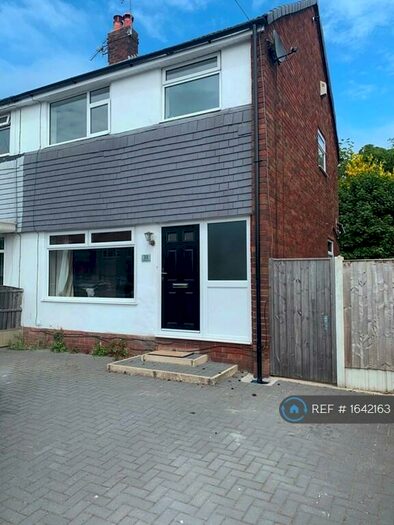 3 Bedroom Semi-Detached House To Rent In Canterbury Close, Atherton, Manchester, M46