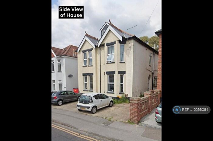 7 Bedroom Detached House To Rent In Alma Road, Bournemouth, BH9