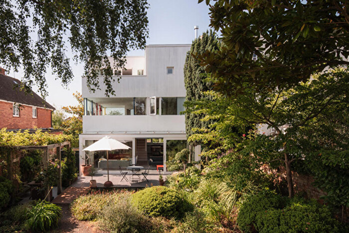 4 Bedroom Detached House For Sale In Wonford Road, Exeter, Devon, EX2