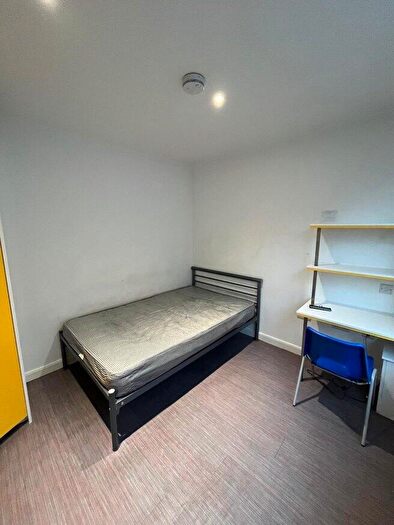 6 Bedroom Flat To Rent In Carlton Road, ST4