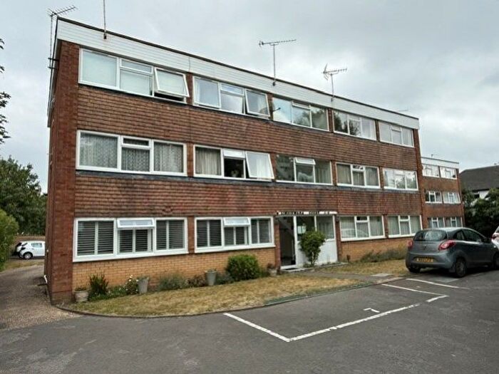 3 Bedroom Flat To Rent In Watford Road, Croxley Green, Rickmansworth, WD3