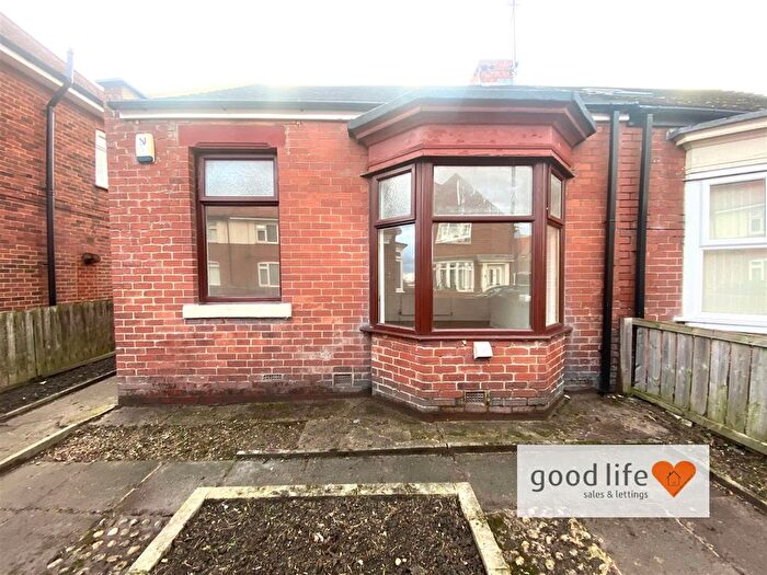 3 Bedroom Semi Detached Bungalow For Sale In St. Leonard Street, Hendon, Sunderland, SR2