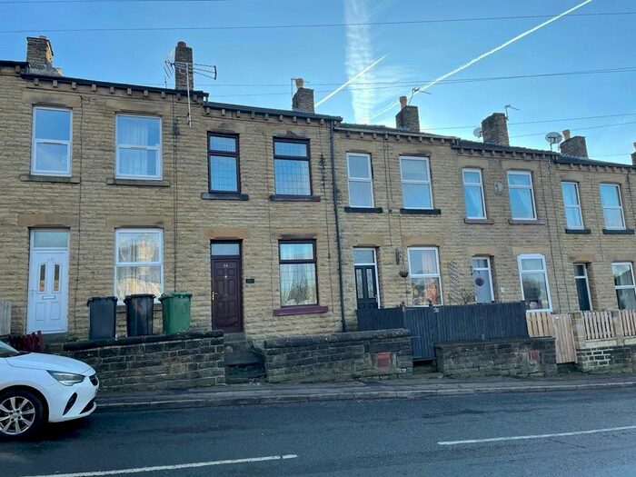 2 Bedroom Terraced House To Rent In Commonside, Batley, West Yorkshire WF17