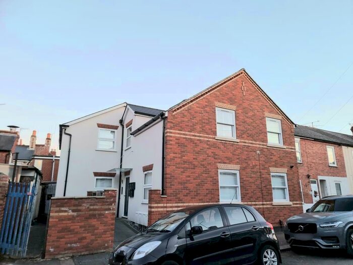 1 Bedroom Apartment To Rent In Coopers Yard, Reading, RG30