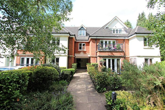 2 Bedroom Apartment For Sale In St. Monicas Road, Kingswood, KT20