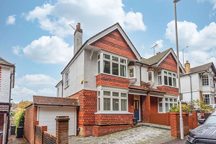 4 Bedroom Semi Detached House For Sale In West Hill, East Grinstead, RH19