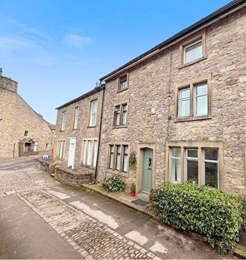 3 Bedroom Terraced House For Sale In Gills Fold, Grassington, BD23