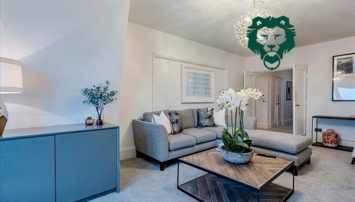 5 Bedroom Flat To Rent In Park Road, London, NW8