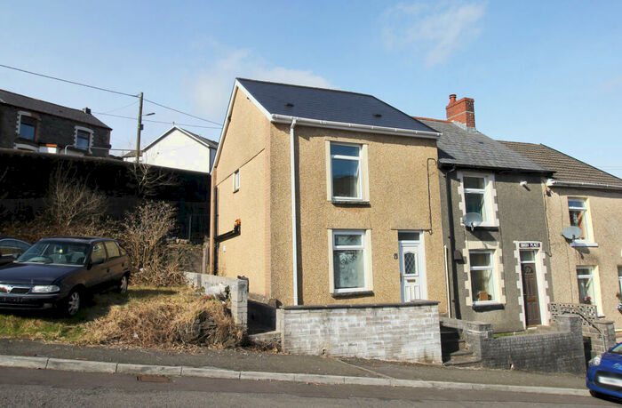 2 Bedroom Terraced House To Rent In Union Place, Tylorstown, Ferndale, CF43