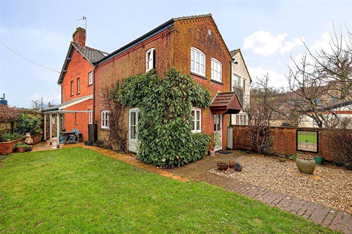 3 Bedroom Semi-Detached House For Sale In Clay Lane, Beaminster, DT8
