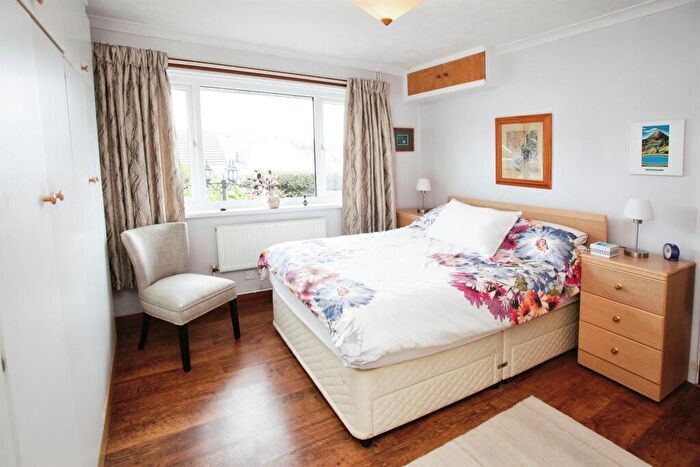 2 Bedroom Detached Bungalow For Sale In New Road, Ynysybwl, Pontypridd, CF37