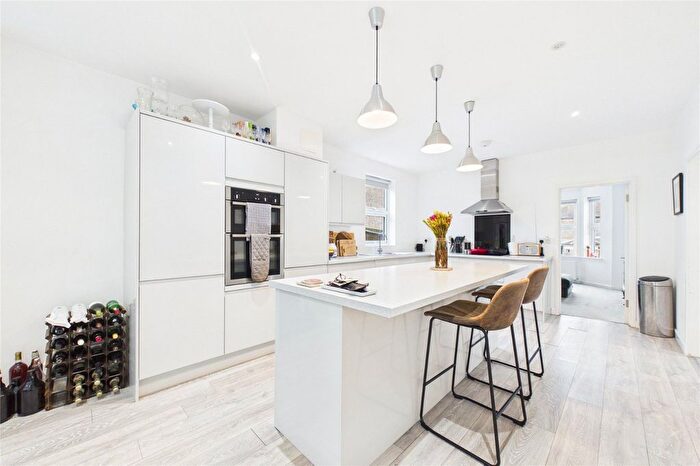4 Bedroom Semi-detached House To Rent In Clare Road, Maidenhead, Berkshire, SL6