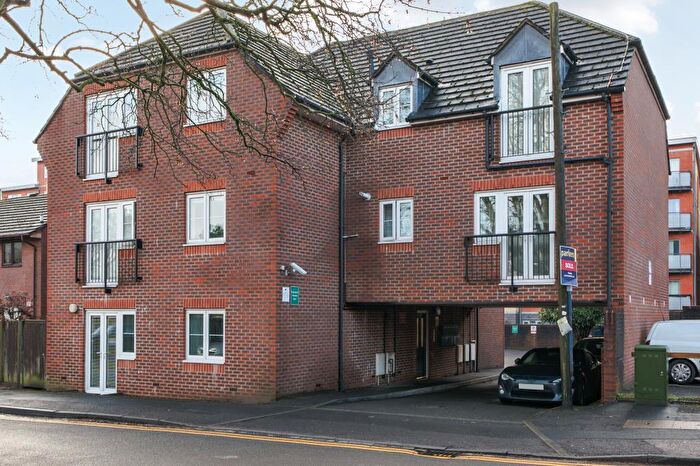 1 Bedroom Flat To Rent In Norwood Road, Reading, RG1