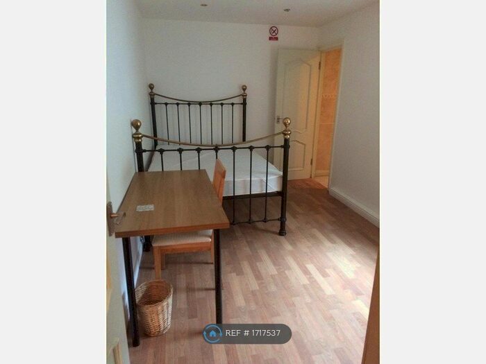 4 Bedroom Flat To Rent In Hurlingham Road, Bristol, BS7