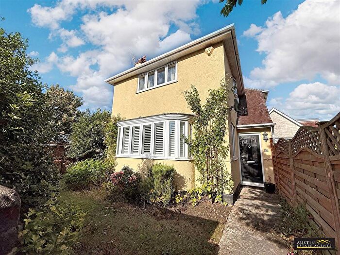 3 Bedroom Detached House For Sale In Alexandra Road, Lodmoor, Weymouth, Dorset, DT4