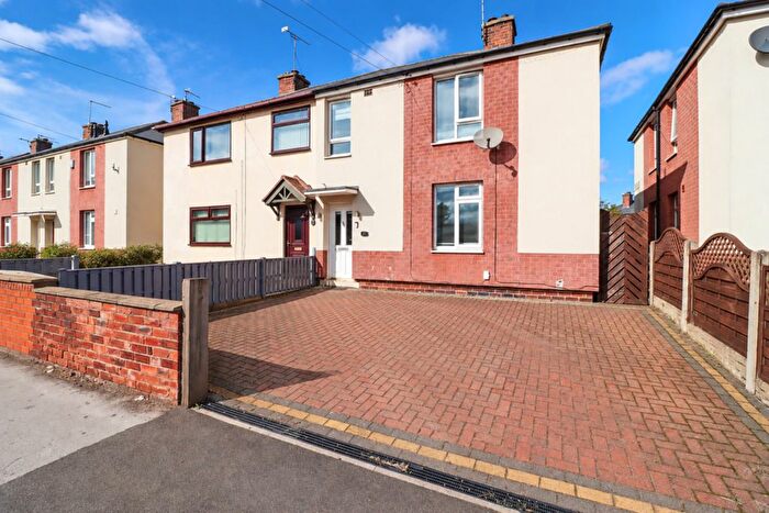 3 Bedroom Semi-Detached House For Sale In Lordens Hill, Dinnington, Sheffield, S25