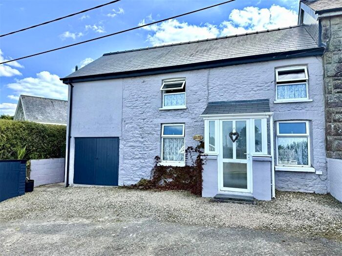 2 Bedroom Cottage For Sale In Rhos, Llandysul, SA44