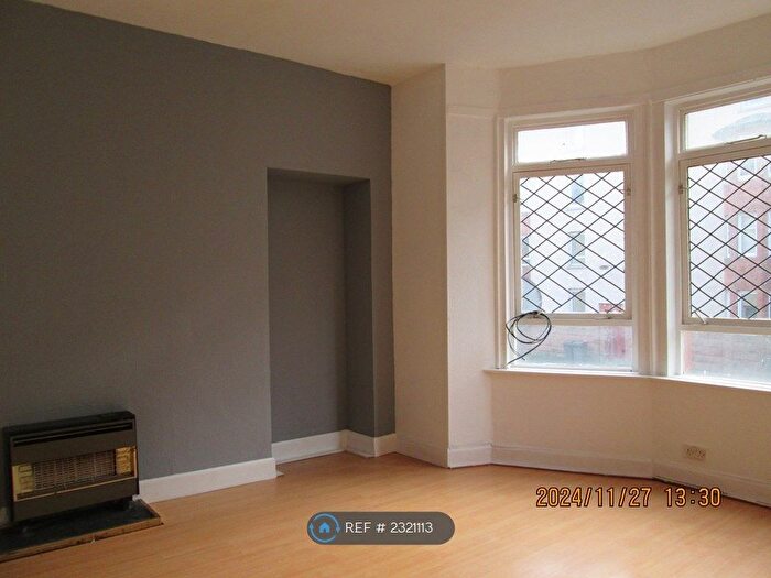 1 Bedroom Flat To Rent In Highholm Street, Port Glasgow, PA14
