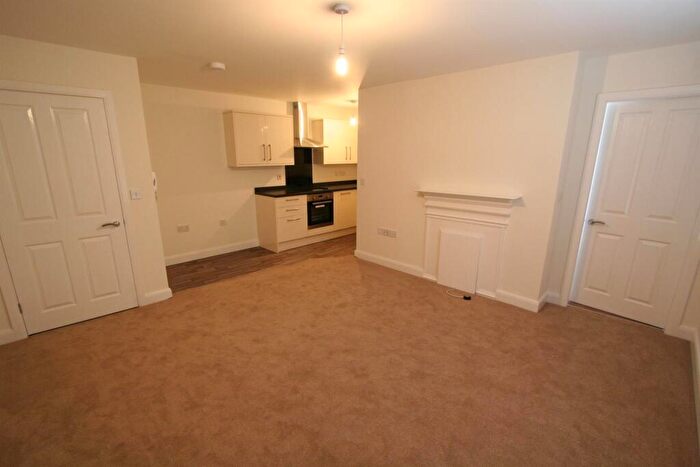 1 Bedroom Apartment To Rent In Chapel Close, Howden, DN14
