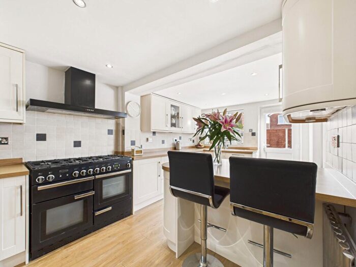 3 Bedroom Detached House For Sale In A Old Birmingham Road, B60