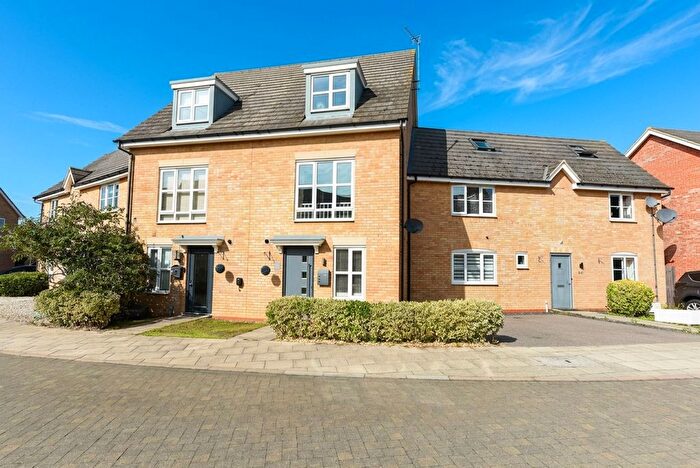 4 Bedroom Terraced House For Sale In Stokes Drive, Godmanchester, PE29