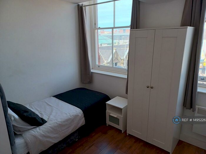 Studio To Rent In The Webberley, Stoke-On-Trent, ST1