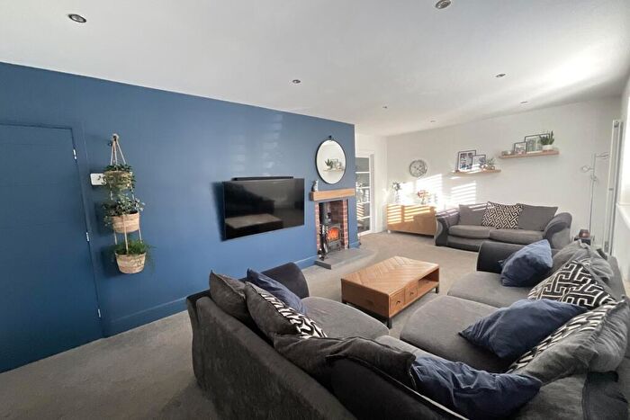 3 Bedroom Bungalow For Sale In Church View, Todwick, Sheffield, S26